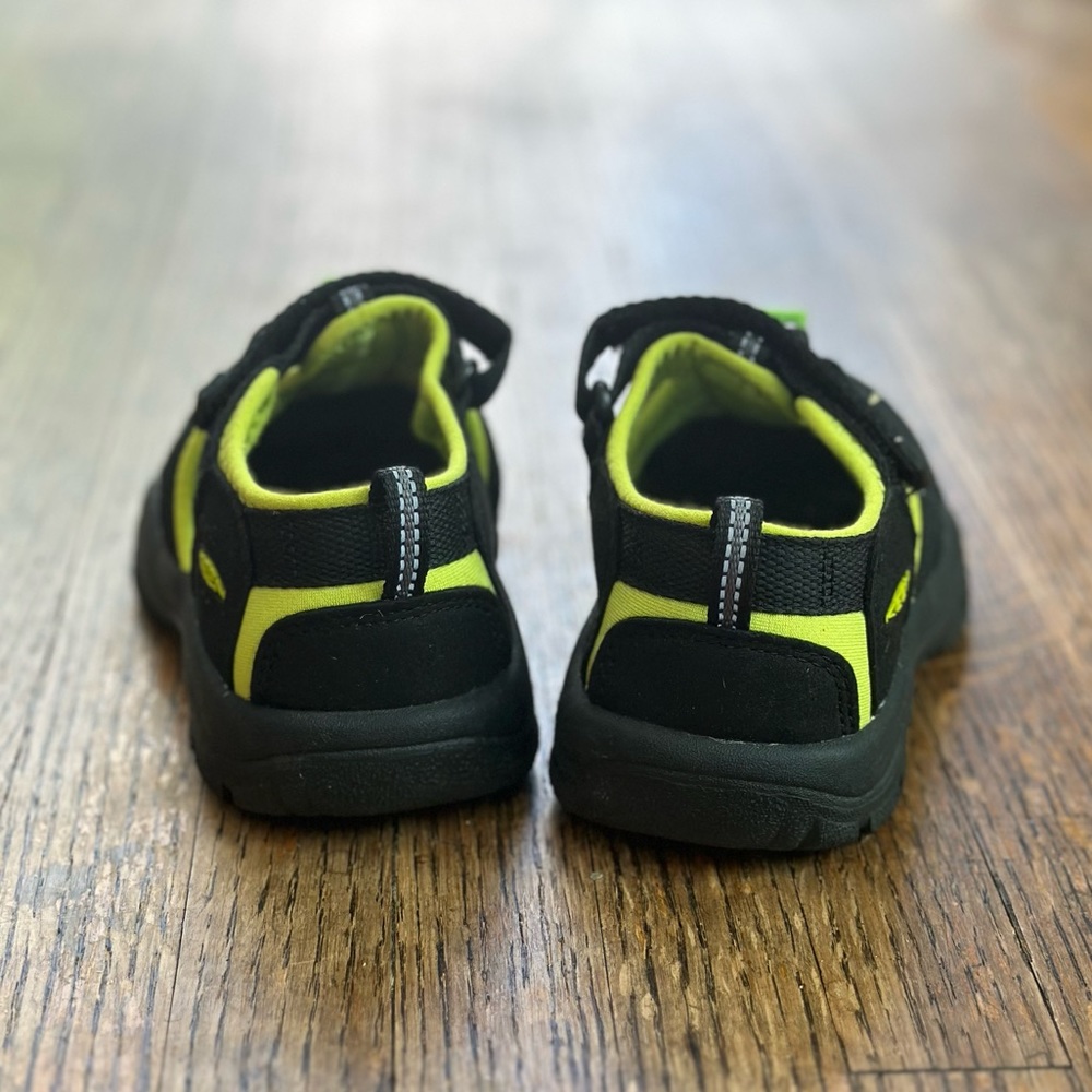 Keen Newport Sandal Kids “Size 11” - Picture 8 of 9